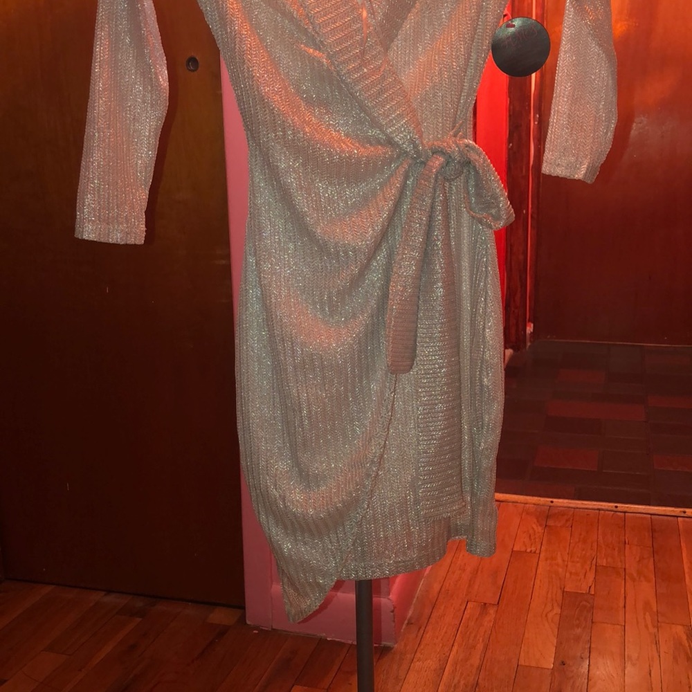 Dress - Picture 2 of 2